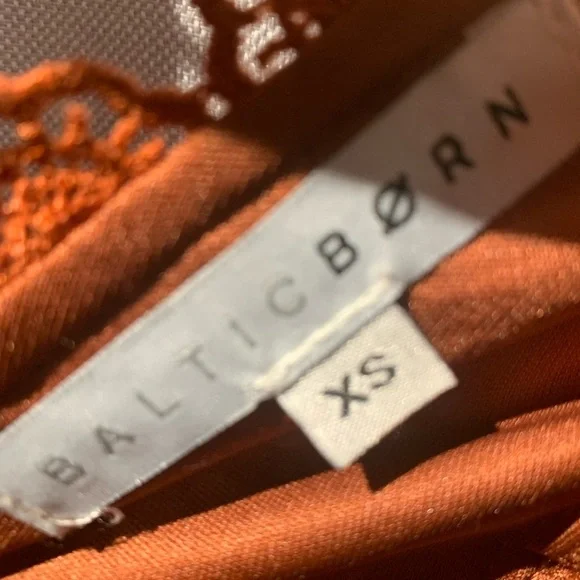 Baltic Born V-Neck Lace Maxi Dress in Rust - Picture 2 of 4